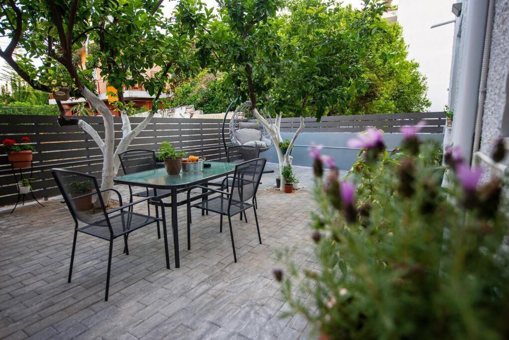 Lemon Garden Stylish Private Apartment Каламата Экстерьер фото