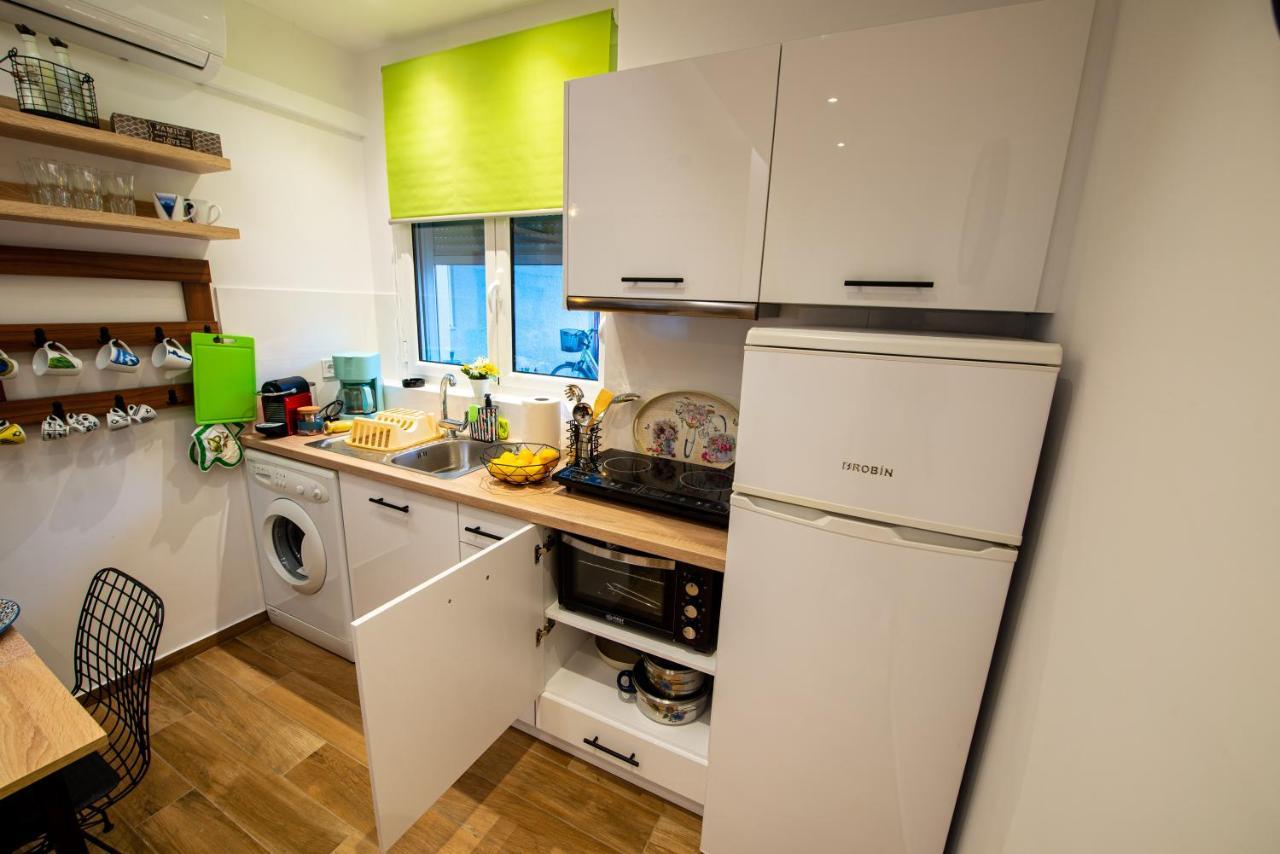Lemon Garden Stylish Private Apartment Каламата Экстерьер фото